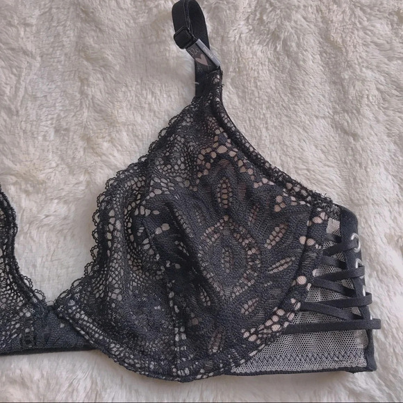 NWT Vicortia’s Secret Very Sexy Unlined Uplift Bra - Picture 3 of 8